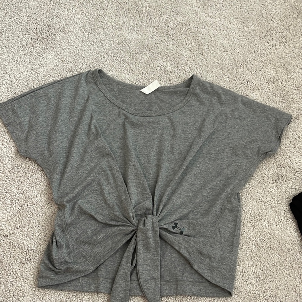 under armor cropped top